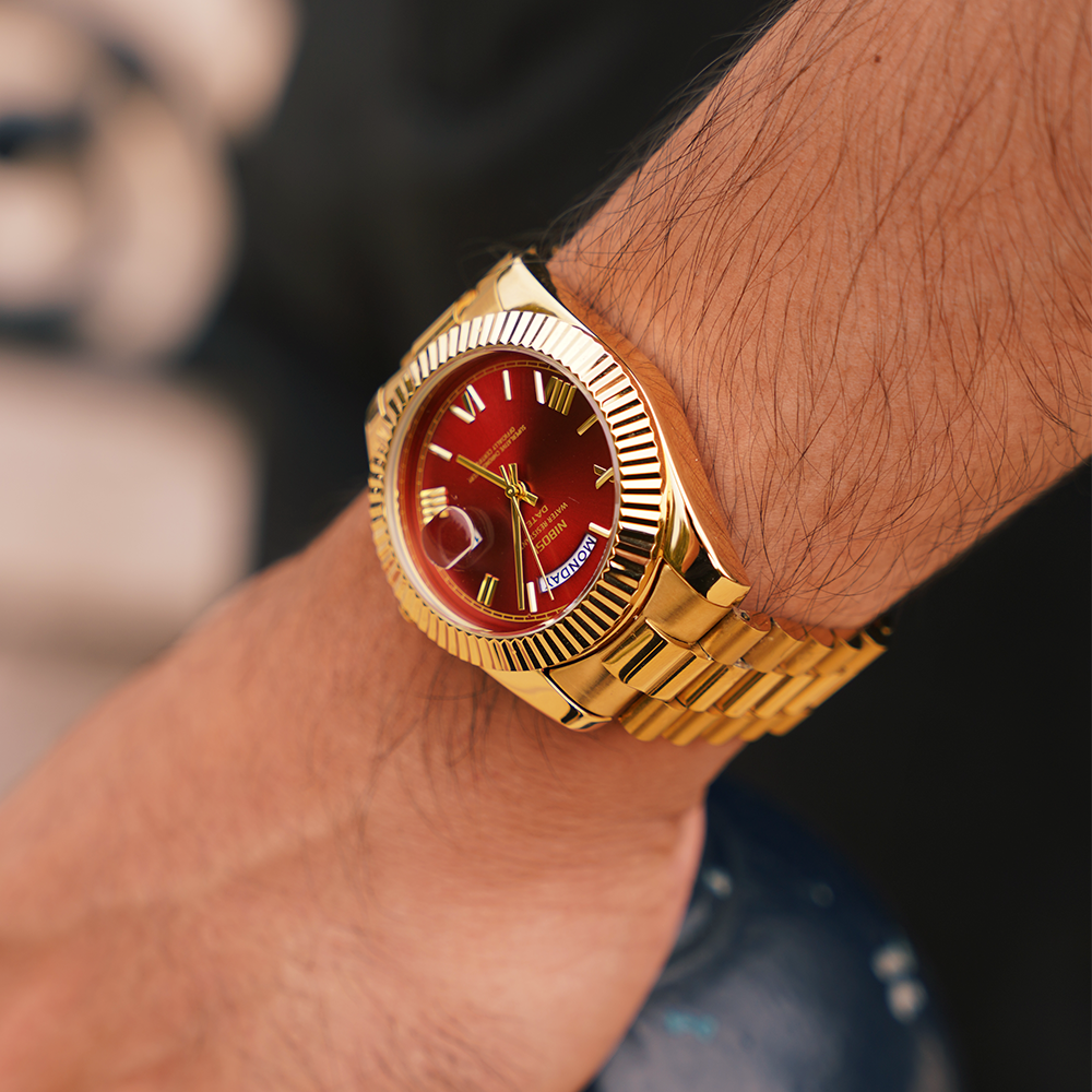 Noble Hours® Crown Date