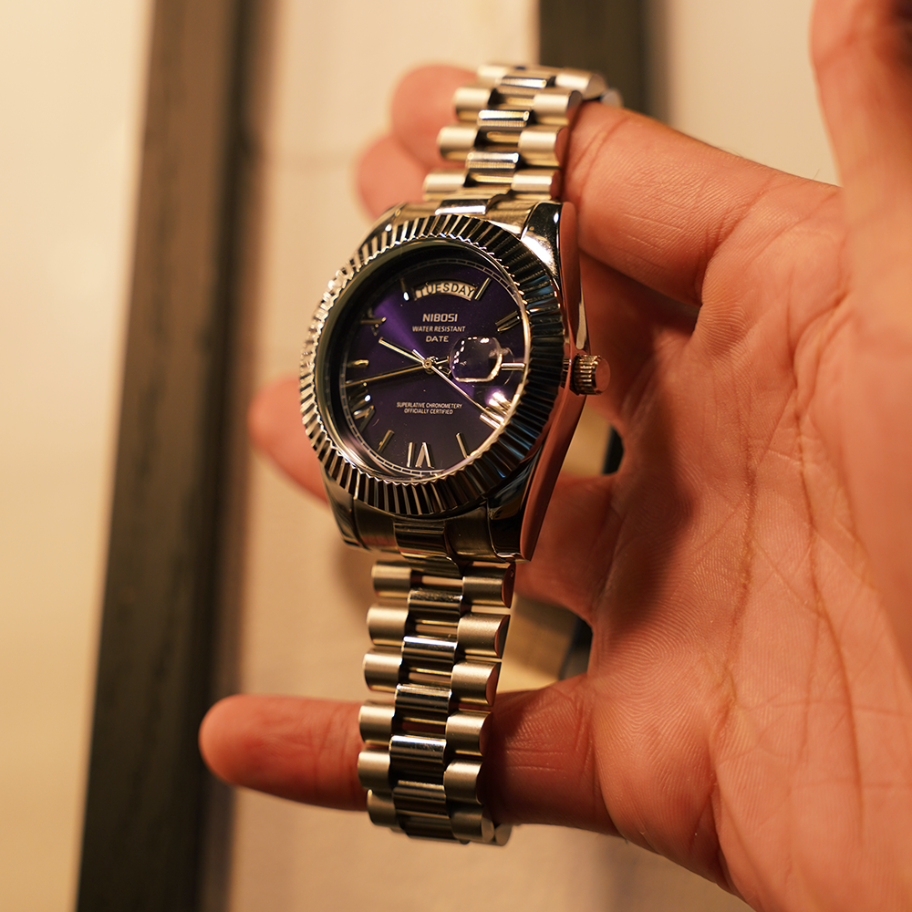 Noble Hours® Crown Date