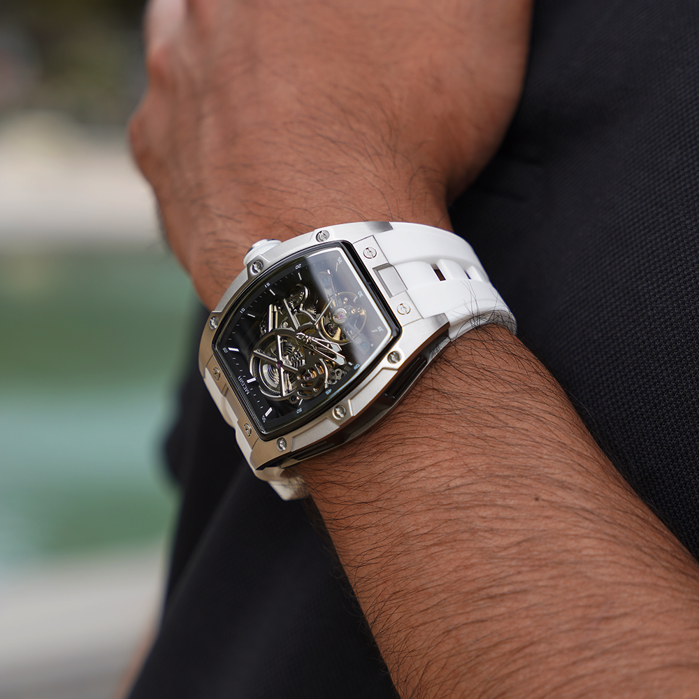 Noble Hours® 001