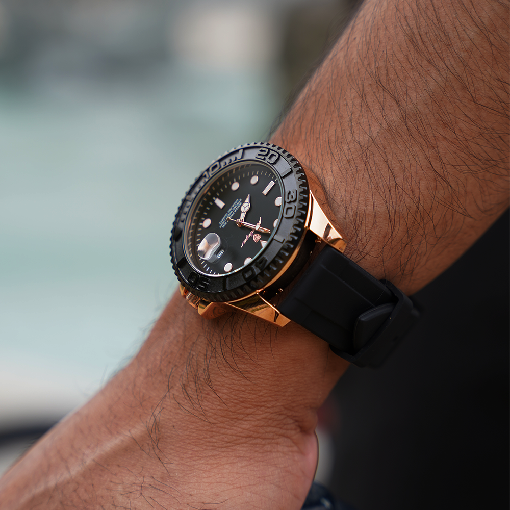 Noble Hours® Yacht