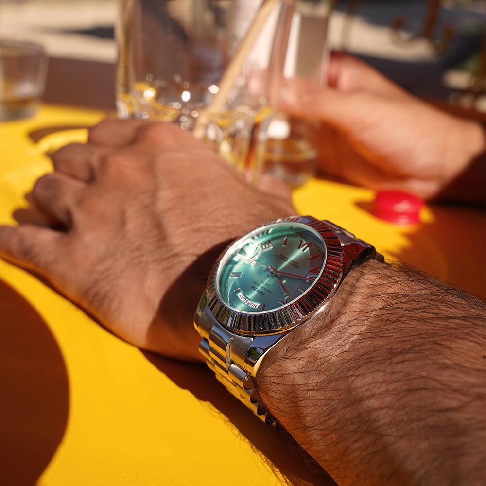 Noble Hours® Crown Date