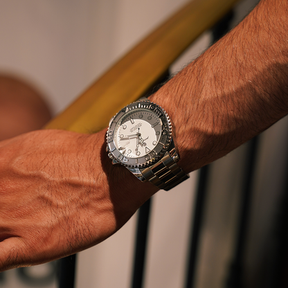 Noble Hours® Yacht