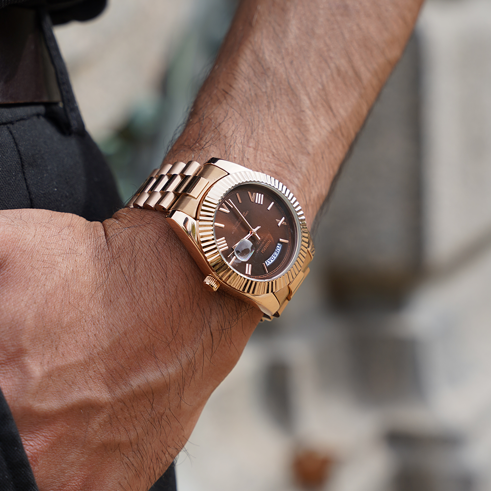 Noble Hours® Crown Date